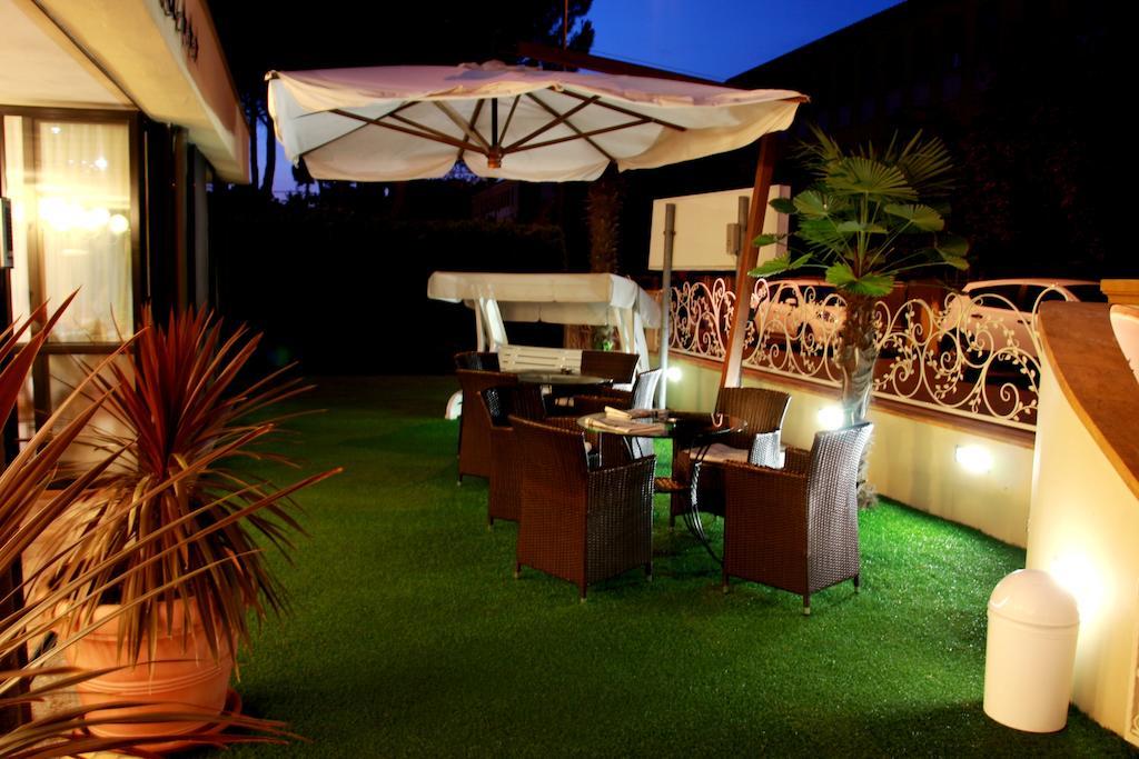 Hotel Monica Cervia Exterior photo
